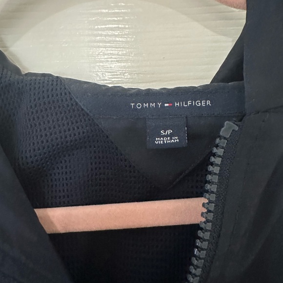Tommy Hilfiger rain jacket. Size small. Color block. - Picture 2 of 3